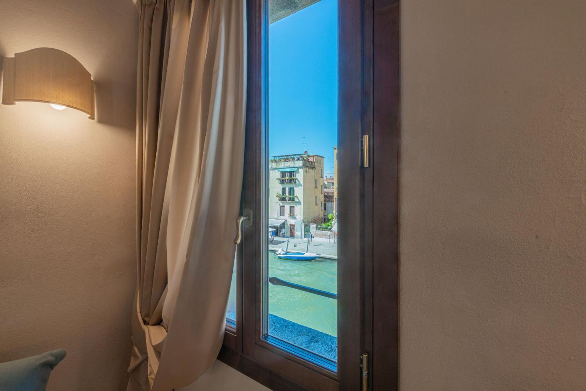 Casa Virginia Direct At The Canal Cannaregio With Own Roof Terrace Βενετία Εξωτερικό φωτογραφία